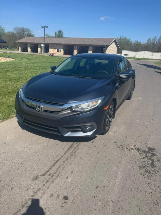 2016 Honda Civic 10th Gen - Image 4 of 10