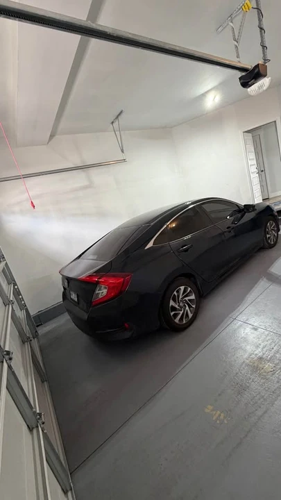 2016 Honda Civic 10th Gen - Image 2 of 8