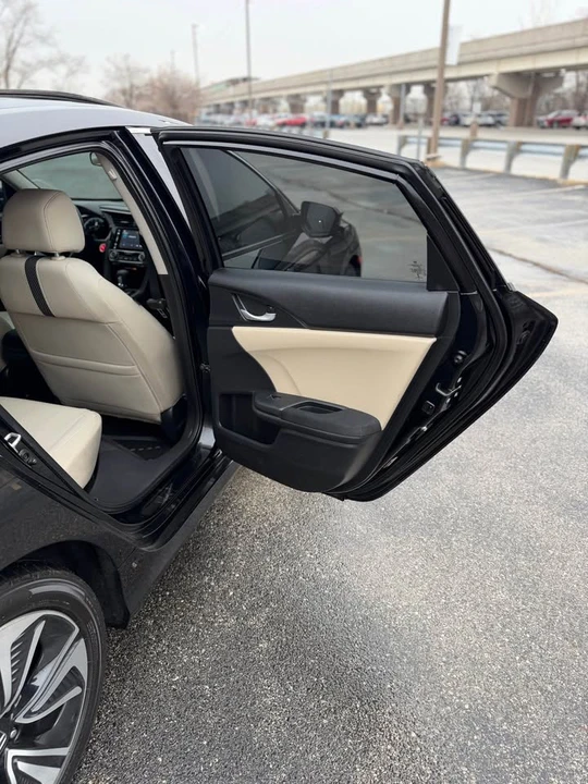 2016 Honda Civic 10th Gen - Image 10 of 21