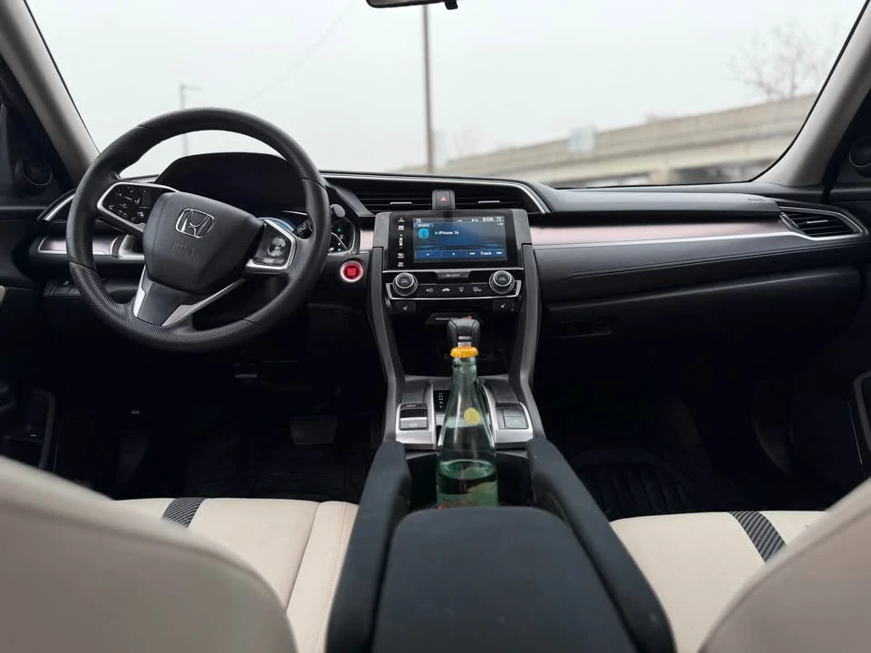 2016 Honda Civic 10th Gen - Image 14 of 21