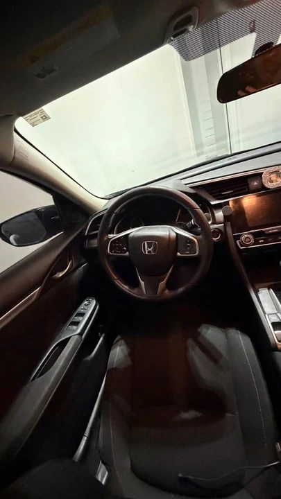 2016 Honda Civic 10th Gen - Image 7 of 8