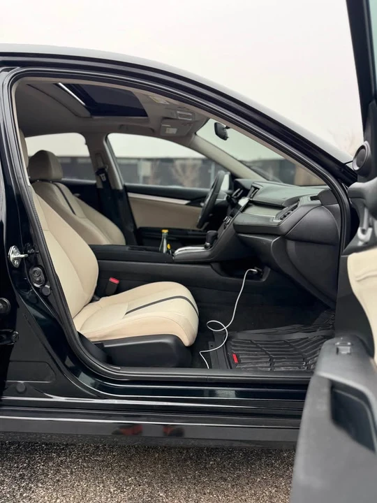 2016 Honda Civic 10th Gen - Image 12 of 21