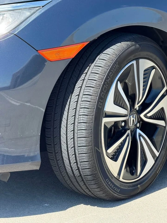 2016 Honda Civic 10th Gen - Image 9 of 20