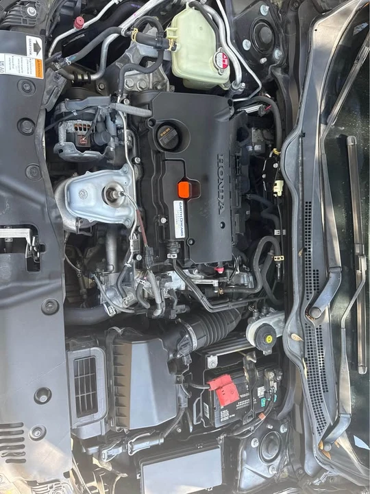 2016 Honda Civic 10th Gen - Image 14 of 21