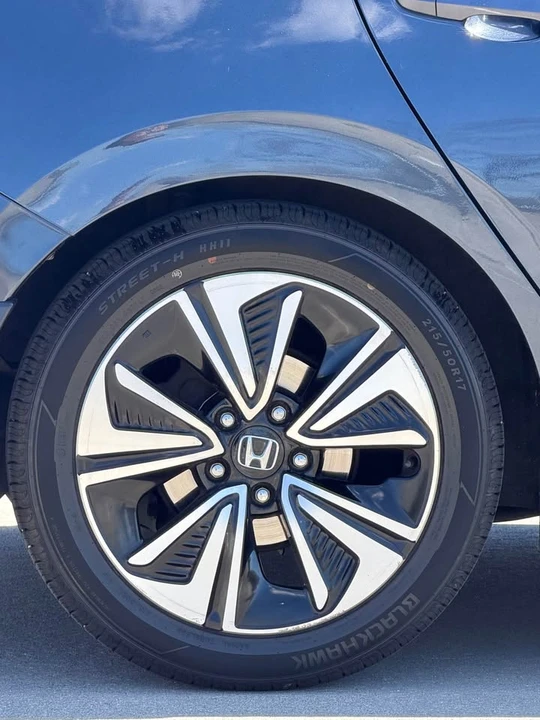 2016 Honda Civic 10th Gen - Image 4 of 20