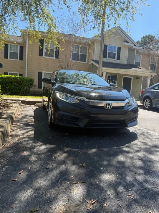 2016 Honda Civic 10th Gen - Image 4 of 21