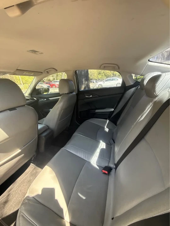 2016 Honda Civic 10th Gen - Image 19 of 21