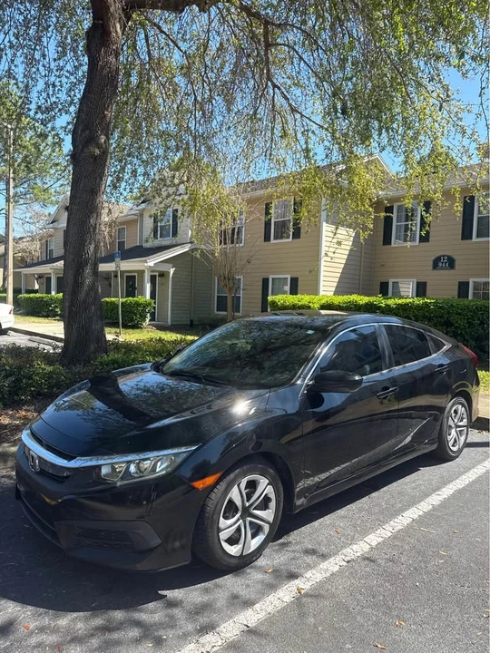 2016 Honda Civic 10th Gen - Image 11 of 21