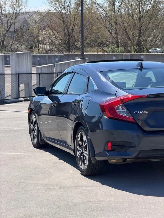 2016 Honda Civic 10th Gen - Image 6 of 20