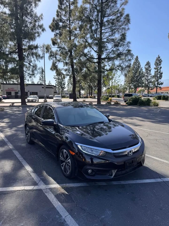 2016 Honda Civic 10th Gen - Image 4 of 9