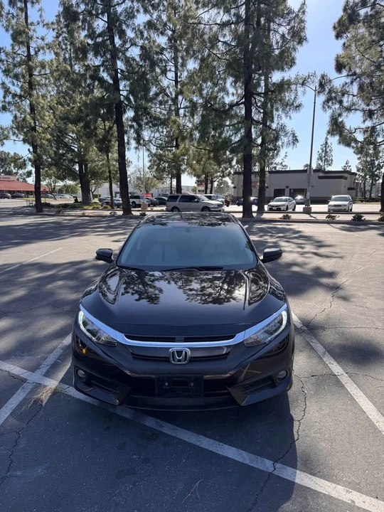 2016 Honda Civic 10th Gen - Image 2 of 9