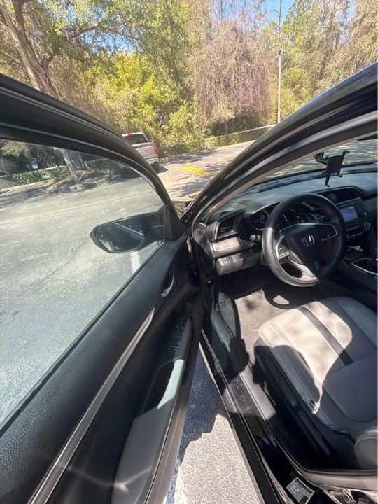 2016 Honda Civic 10th Gen - Image 18 of 21