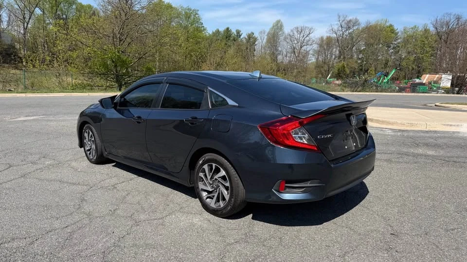 2016 Honda Civic 10th Gen - Image 2 of 11