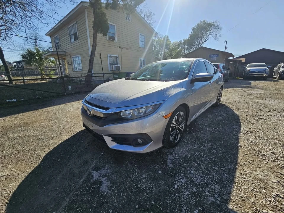 2016 Honda Civic 10th Gen - Image 3 of 8