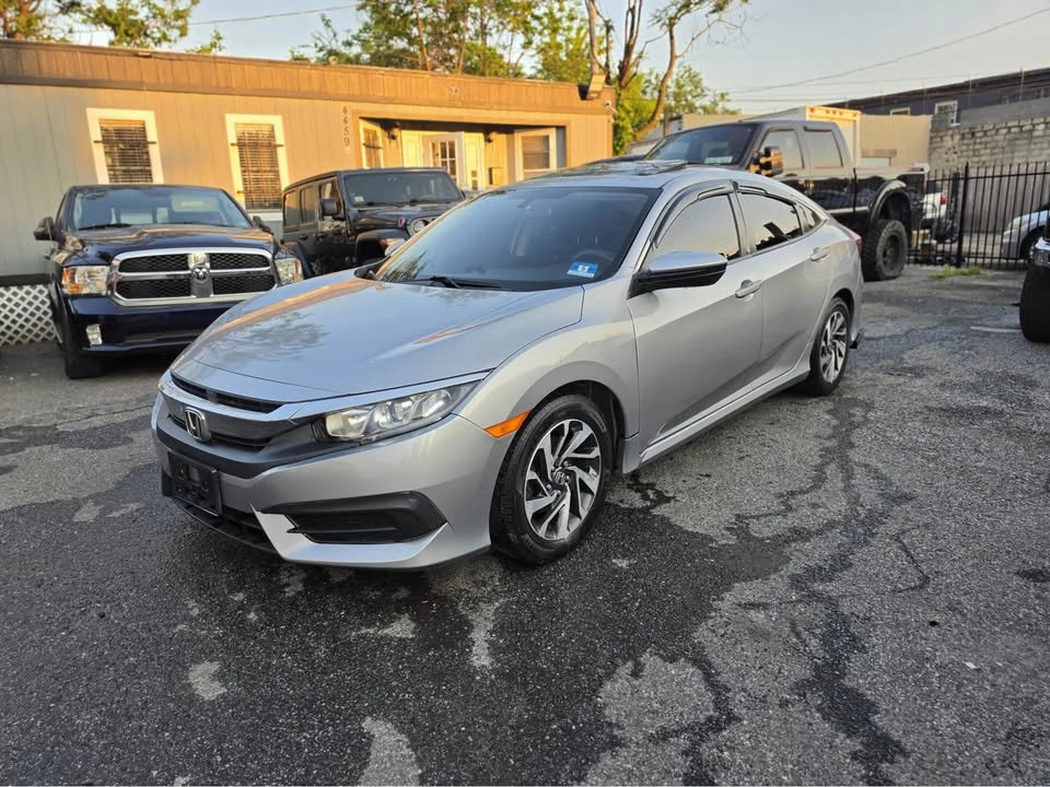 2016 Honda Civic 10th Gen - Image 7 of 10