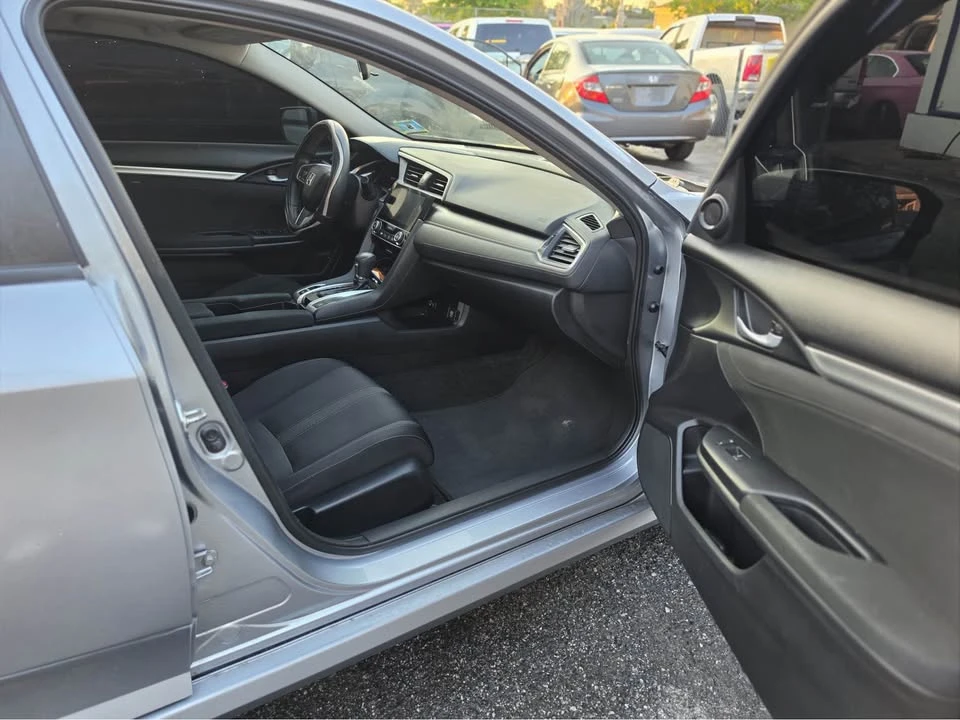 2016 Honda Civic 10th Gen - Image 3 of 10