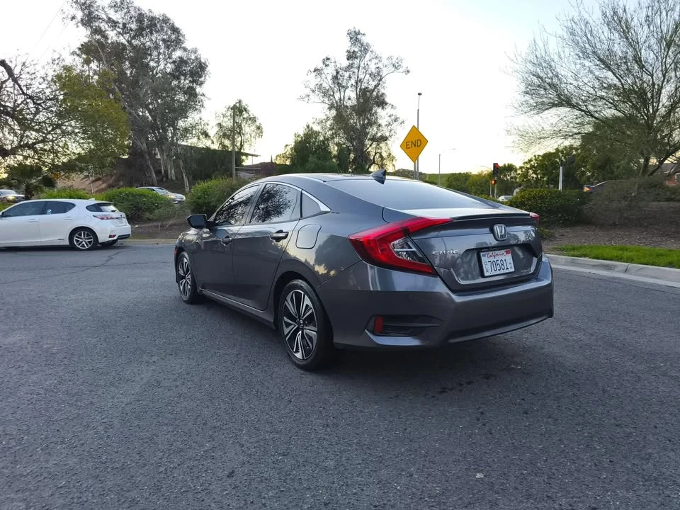 2016 Honda Civic 10th Gen - Image 8 of 16