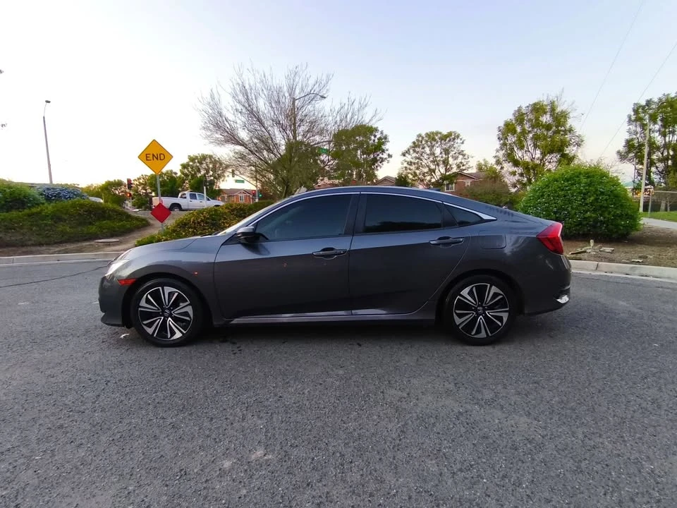 2016 Honda Civic 10th Gen - Image 7 of 16