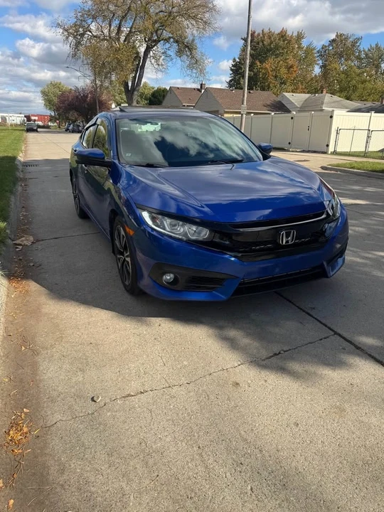 2016 Honda Civic 10th Gen - Image 10 of 17