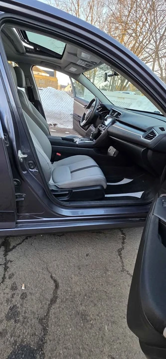 2016 Honda Civic 10th Gen - Image 7 of 10