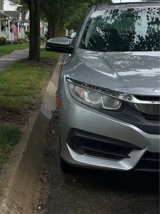 2016 Honda Civic 10th Gen - Image 3 of 7
