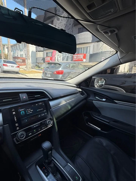 2016 Honda Civic 10th Gen - Image 11 of 20