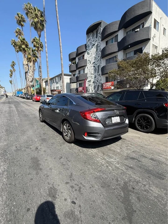 2016 Honda Civic 10th Gen - Image 4 of 20