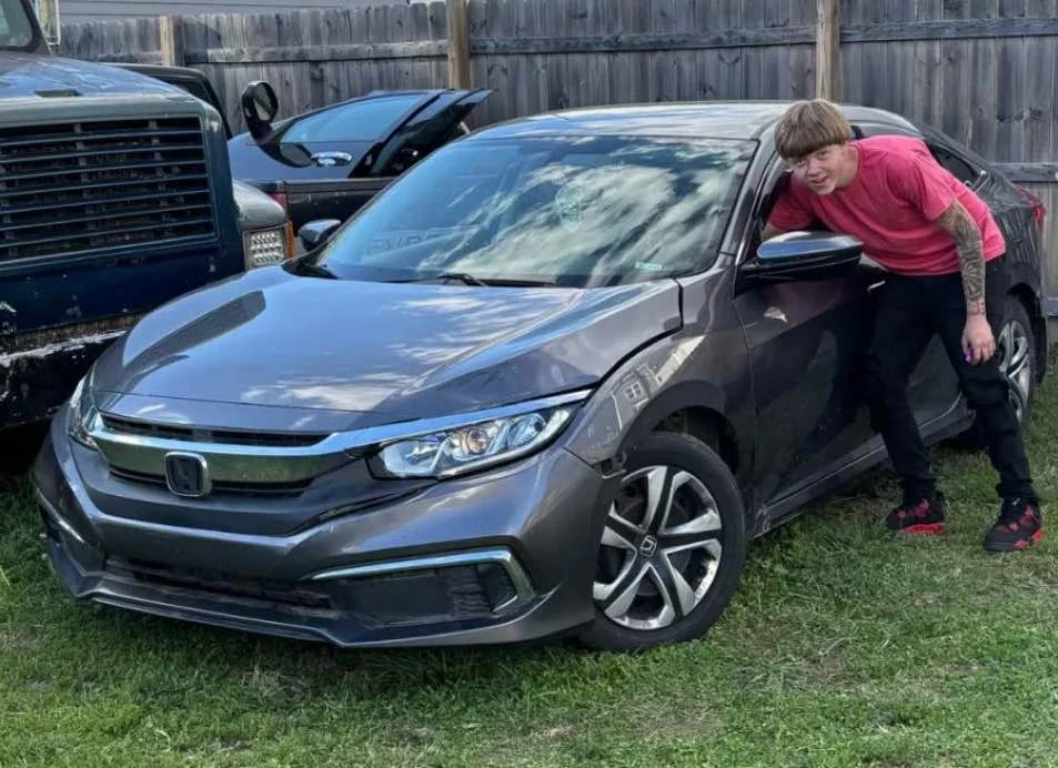 2016 Honda Civic 10th Gen - Image 2 of 2