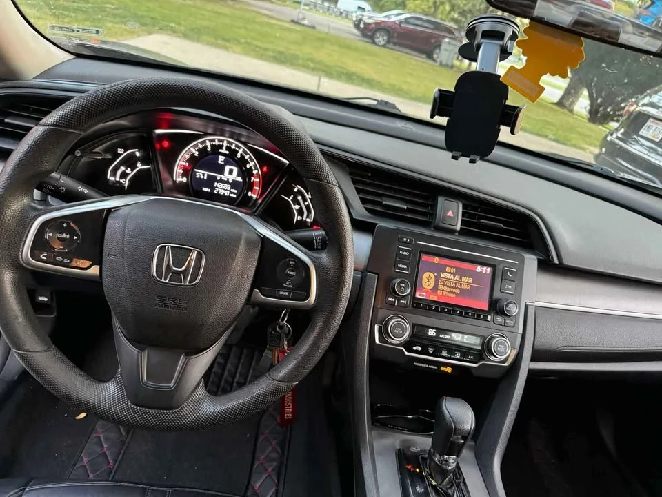 2016 Honda Civic 10th Gen - Image 5 of 7