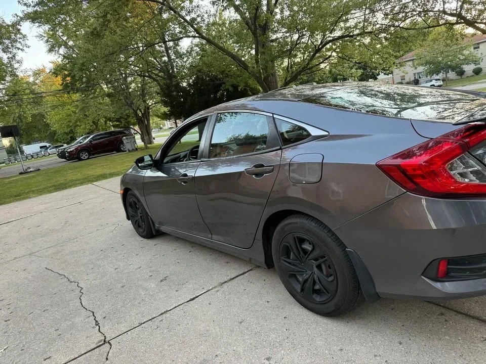 2016 Honda Civic 10th Gen - Image 4 of 7
