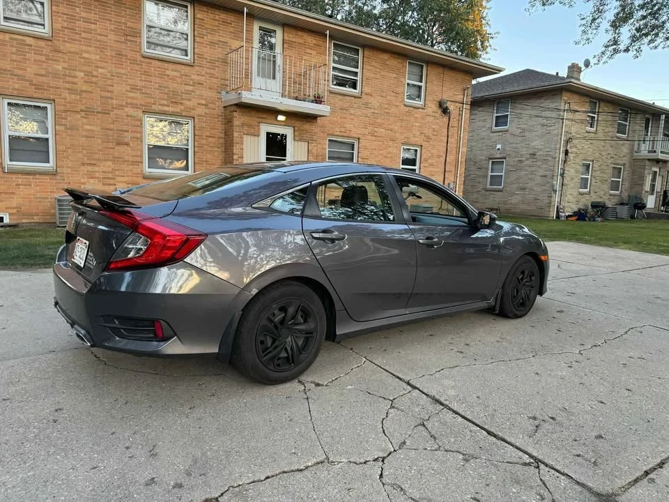 2016 Honda Civic 10th Gen - Image 3 of 7