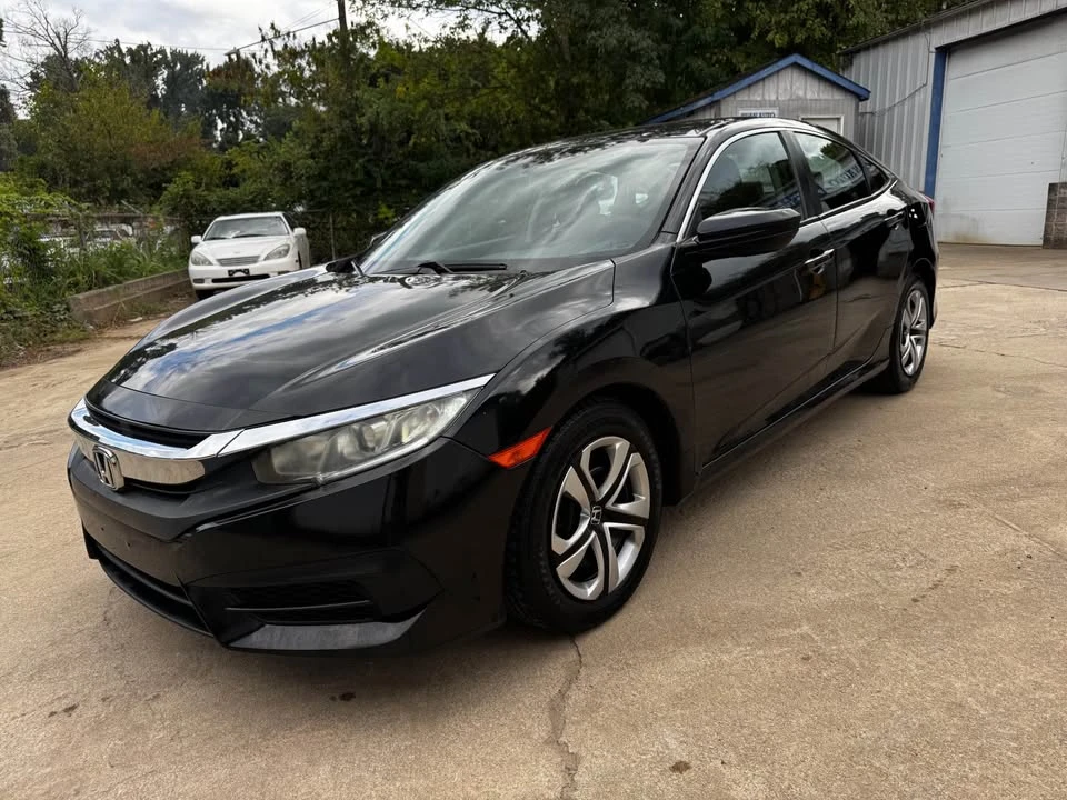 2016 Honda Civic 10th Gen - Image 2 of 10