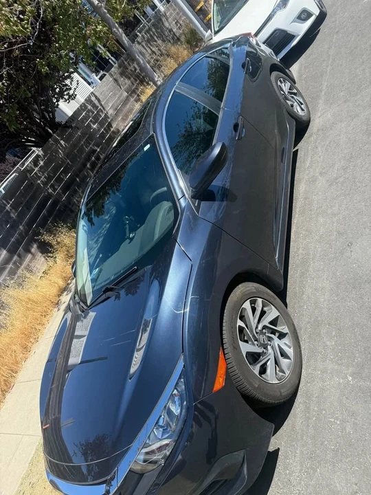 2016 Honda Civic 10th Gen - Image 7 of 13