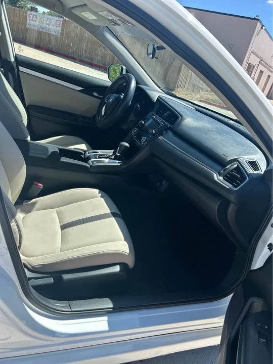 2016 Honda Civic 10th Gen - Image 9 of 14