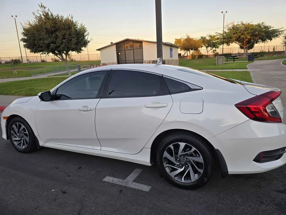 2016 Honda Civic 10th Gen - Image 6 of 20