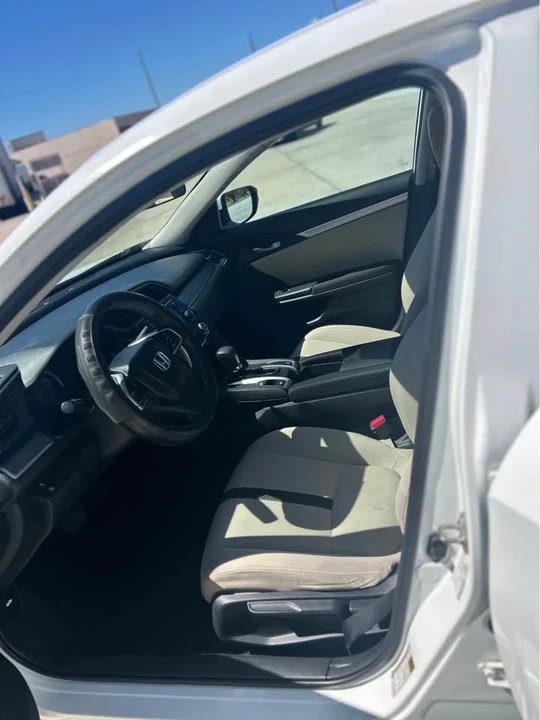 2016 Honda Civic 10th Gen - Image 10 of 14