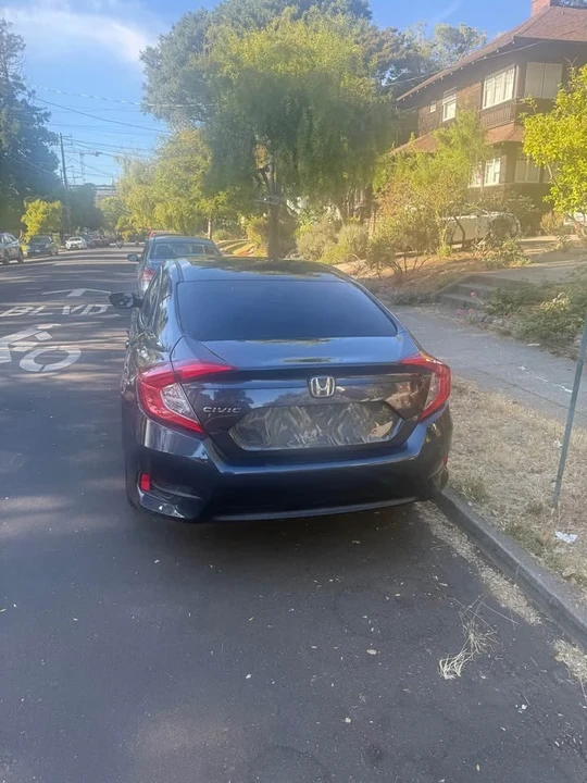 2016 Honda Civic 10th Gen - Image 2 of 13