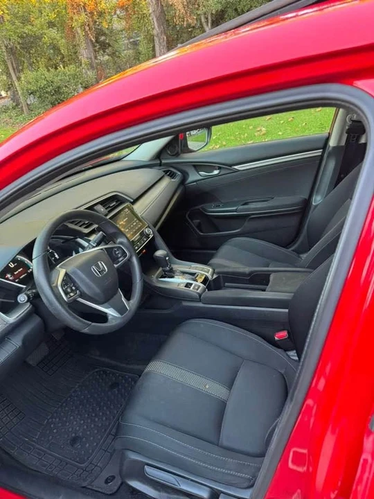 2016 Honda Civic 10th Gen - Image 9 of 13