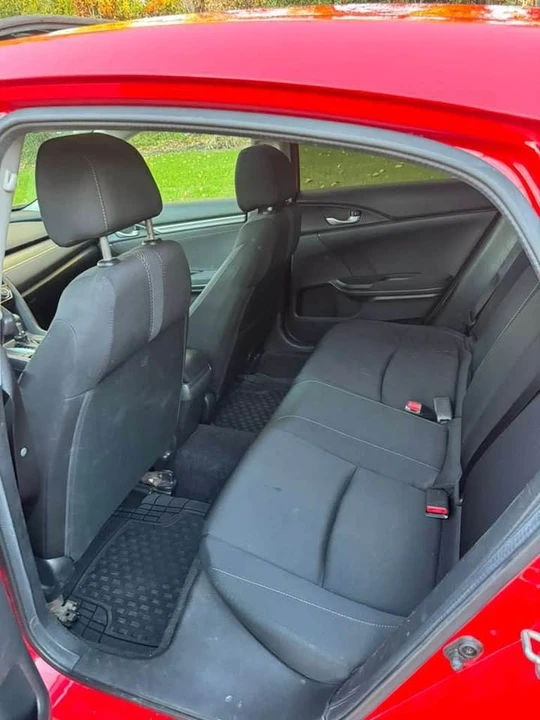 2016 Honda Civic 10th Gen - Image 10 of 13