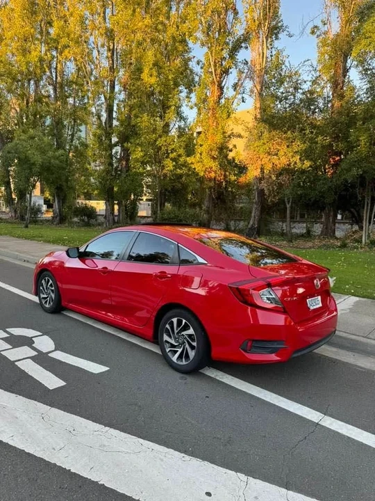 2016 Honda Civic 10th Gen - Image 6 of 13