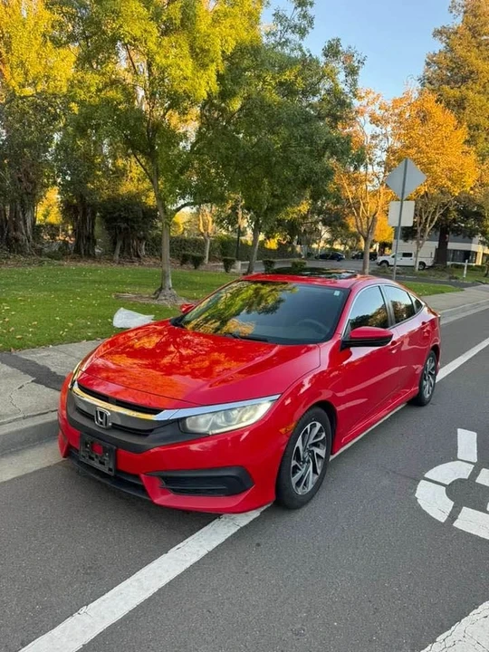 2016 Honda Civic 10th Gen - Image 2 of 13
