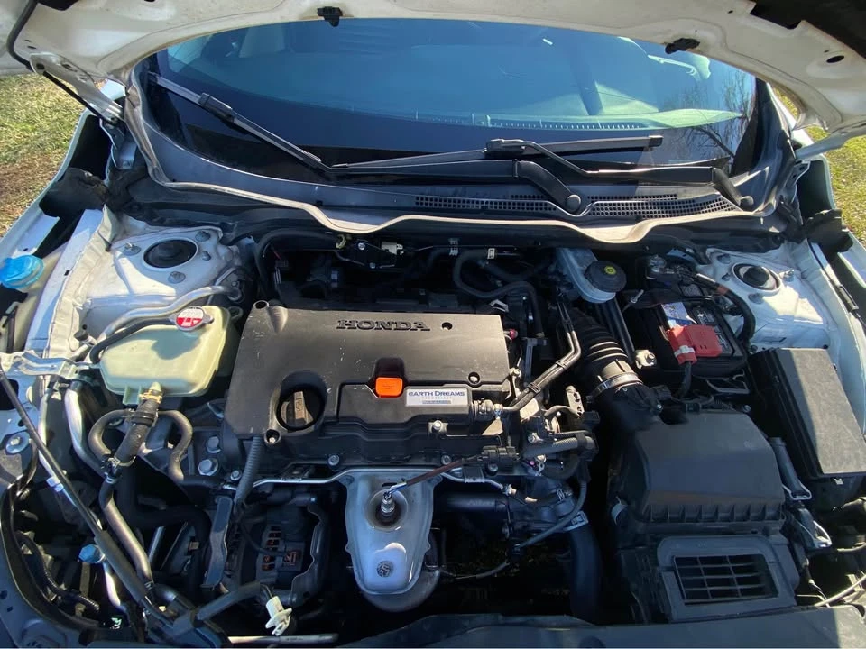 2016 Honda Civic 10th Gen - Image 9 of 17