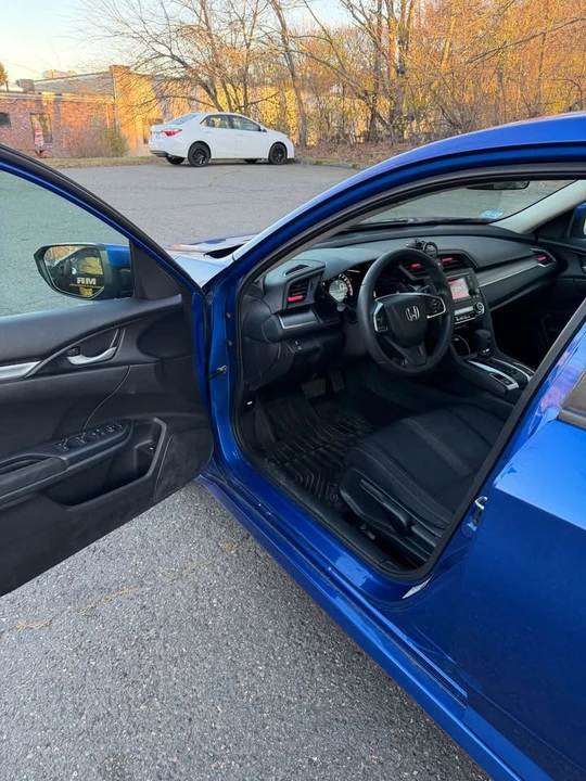 2016 Honda Civic 10th Gen - Image 13 of 16