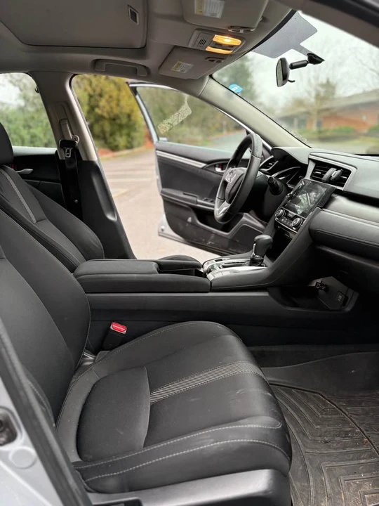 2016 Honda Civic 10th Gen - Image 3 of 12