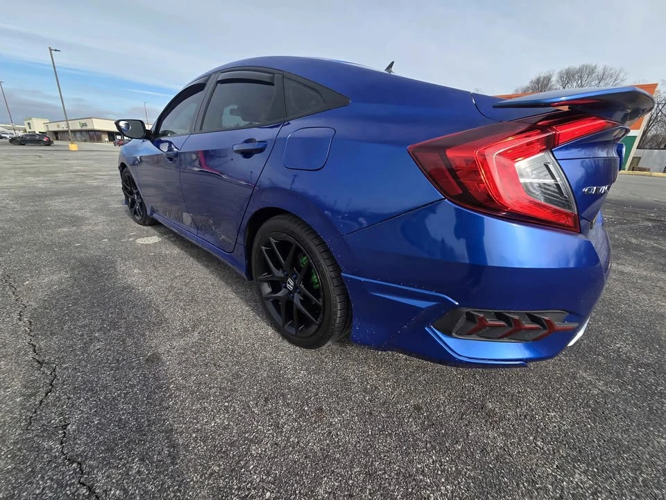 2016 Honda Civic 10th Gen - Image 5 of 9
