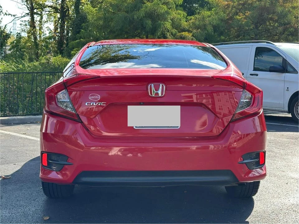 2016 Honda Civic 10th Gen - Image 7 of 16