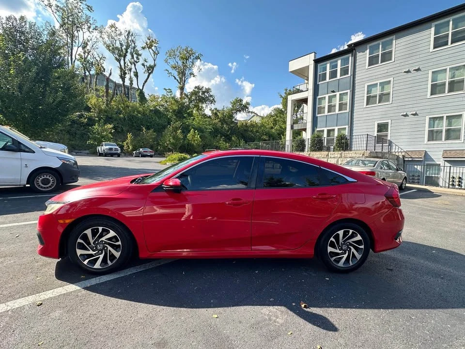 2016 Honda Civic 10th Gen - Image 5 of 16