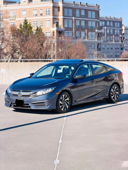 2016 Honda Civic 10th Gen - Image 2 of 18