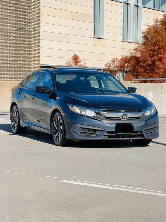 2016 Honda Civic 10th Gen - Image 5 of 18