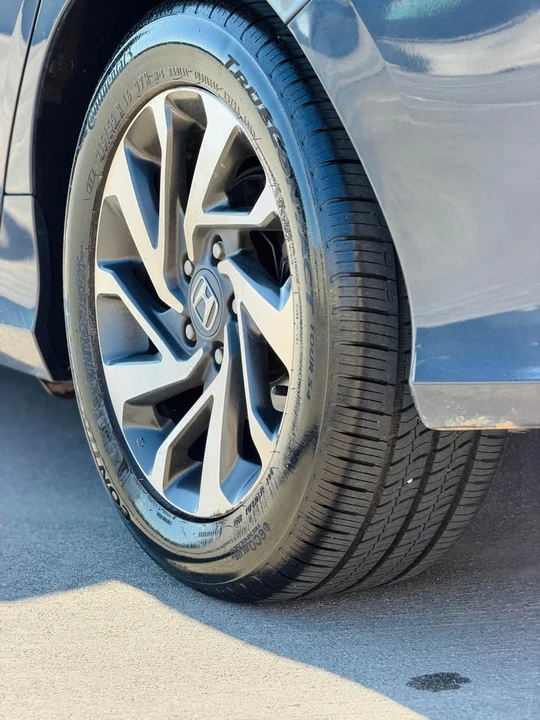 2016 Honda Civic 10th Gen - Image 13 of 18